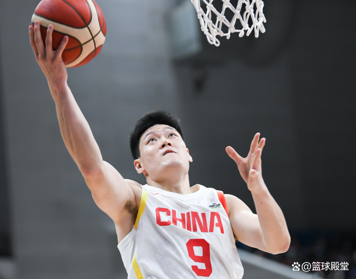 开元官网-深圳男篮训练开放日，赛前手感冰凉引欢呼，意大利杯在即，赛季目标并未改变(摩天轮厦门哪里有)