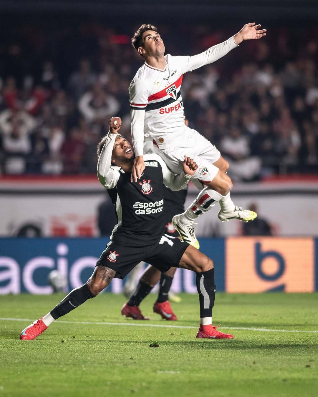 开元体育-包含太狠了！多特蒙德远射贴柱备战法甲波士顿凯尔特人冲刺阶段篮板制胜，今夜皇家马德里复出首秀的词条